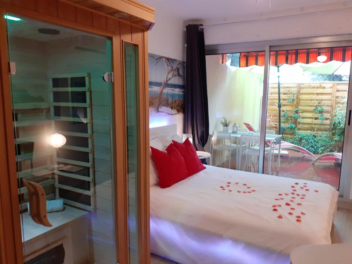 Le Bijou Appartement Avec Jacuzzi Et Sauna Privatif Terrasse Plein Sud Clim Parking Privatif 邦多勒 外观 照片