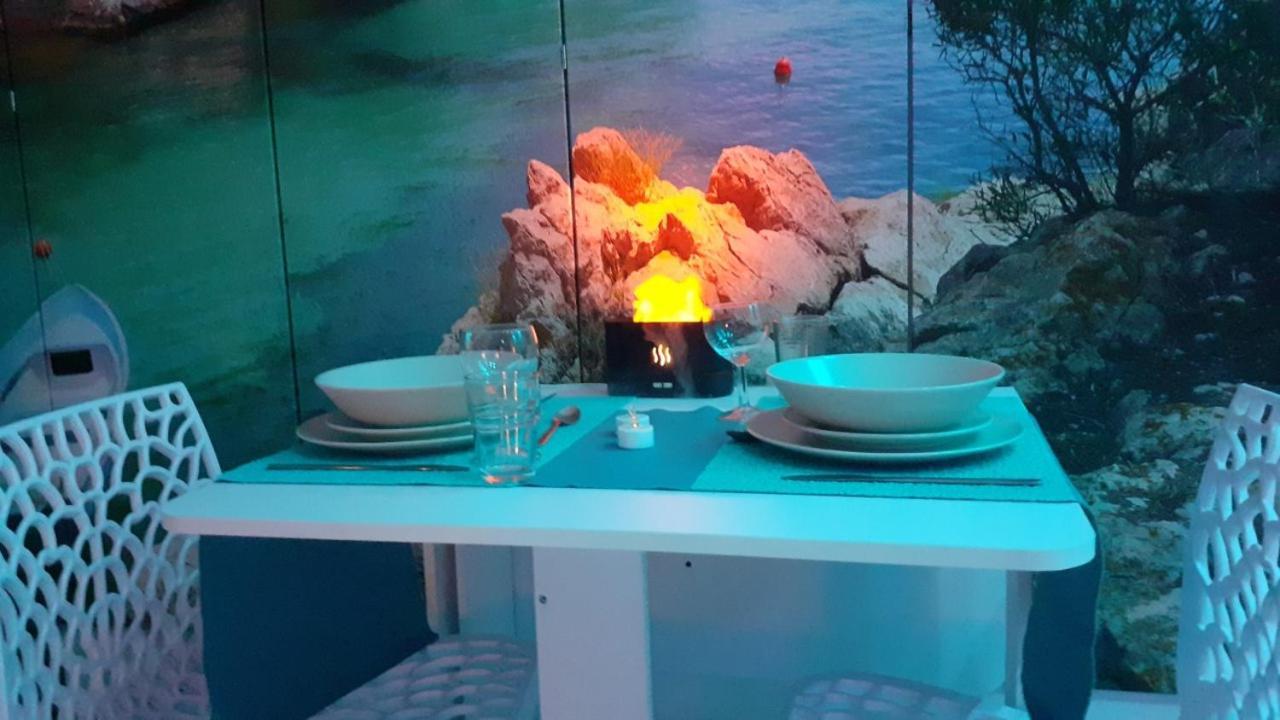 Le Bijou Appartement Avec Jacuzzi Et Sauna Privatif Terrasse Plein Sud Clim Parking Privatif 邦多勒 外观 照片